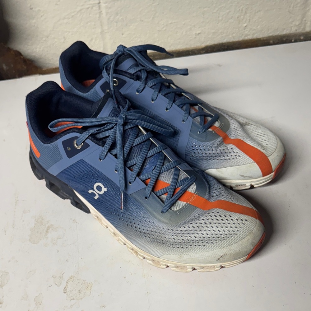 On Running Men's Cloudflow